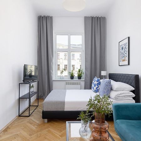 1-Bedroom Apartment - 65 Dluga Street Krasków Exterior foto